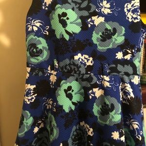 Little girls’s dress, size 6